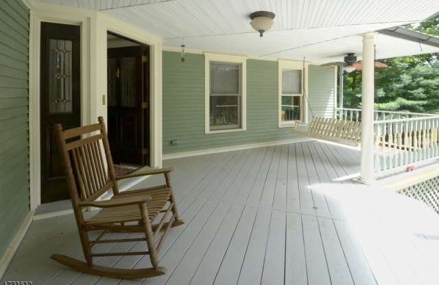 541 TERRACE DR Gallery 4