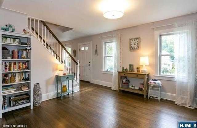 24 Robinhood Avenue - 24 Robinhood Avenue, Closter, NJ 07624