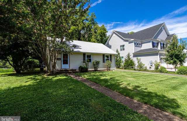 Discover the charm of this beautifully expanded classic rambler offering more than 1,200 square feet of comfortable living space in a highly desirable Inside the Beltway location. Gallery 3