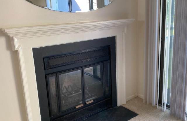 1708 WOODHOLLOW Drive Gallery 4
