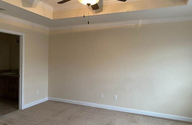 639 Amhearst Row photos photos