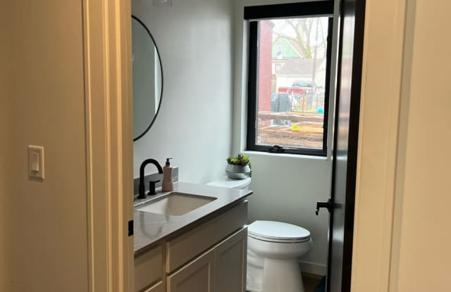 2551 South Logan AvenueNew House photos photos