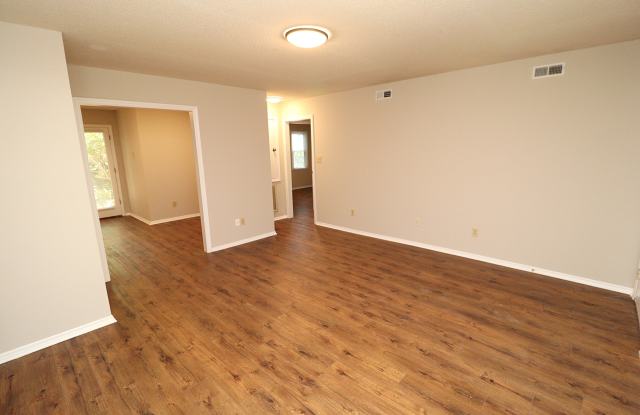 3905 Lexington Drive Gallery 4