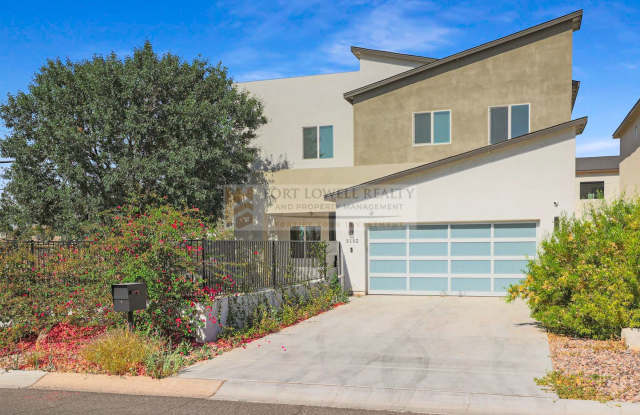 Amazing Rental in Lower Arcadia available for lease! photos photos