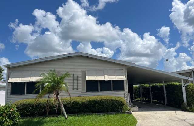 Charming (2BR/2BA) Home in 55+ Community – Lakeland, FL - 2600 Harden Boulevard, Lakeland, FL 33803