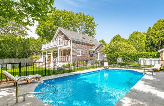 24 Stratton Square photos photos