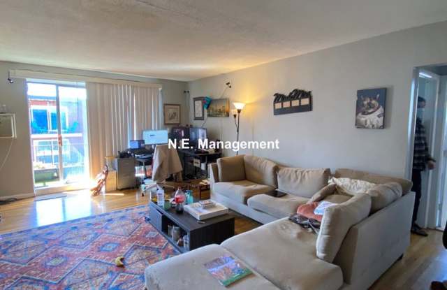 Unbeatable Apt in Convenient Location near Public Transport. Pet Negotiable, HW  1 Parking Inc photos photos