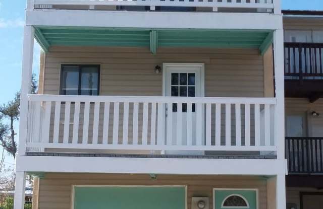 2bd 1.5ba Remodeled Townhouse w/ water views in Parker photos photos