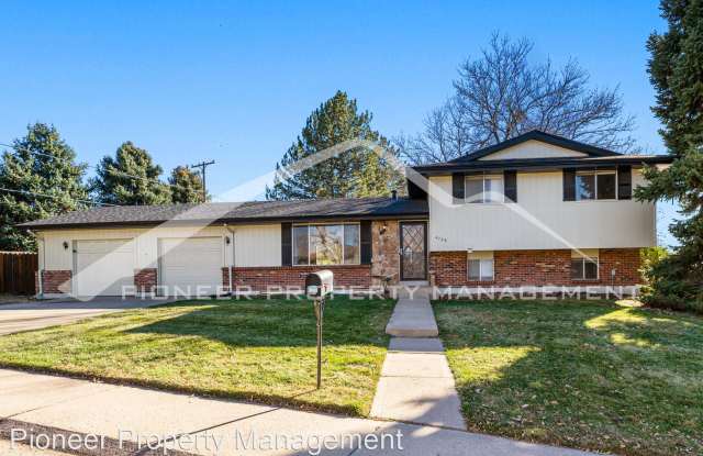 4706 E Hinsdale Place - 4706 East Hinsdale Place, Centennial, CO 80122