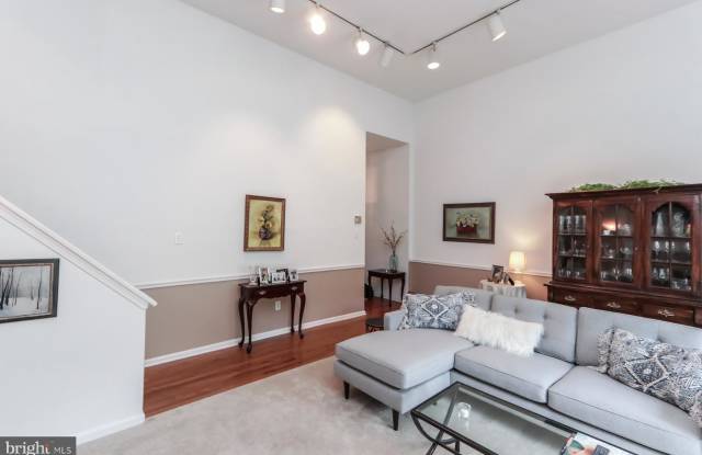 205 KINGS CROFT Gallery 3
