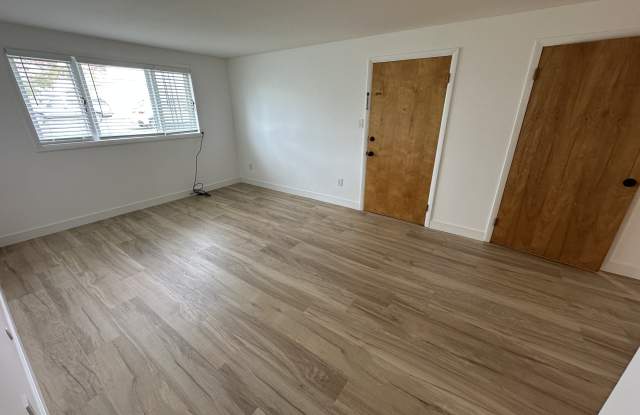 4212 Central Avenue - 3 photos photos