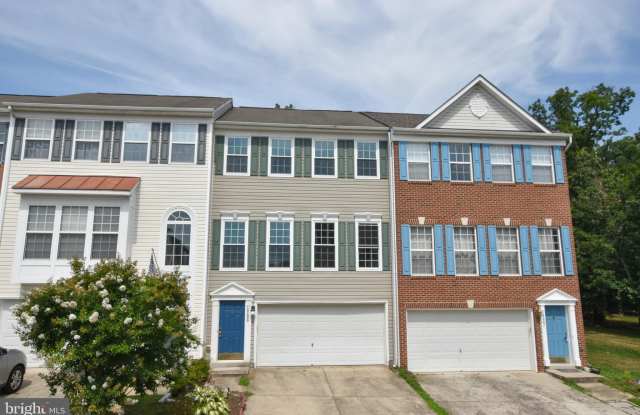 18489 SIERRA SPRINGS SQUARE - 18489 Sierra Springs Square, Loudoun County, VA 20176