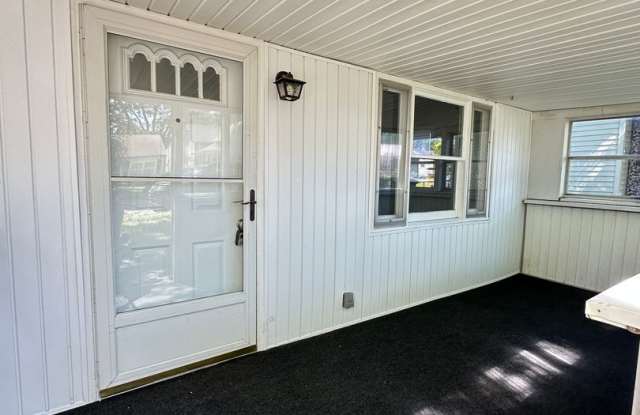 Fresh Start on the Southside | Modern Updates, Classic Charm Gallery 3