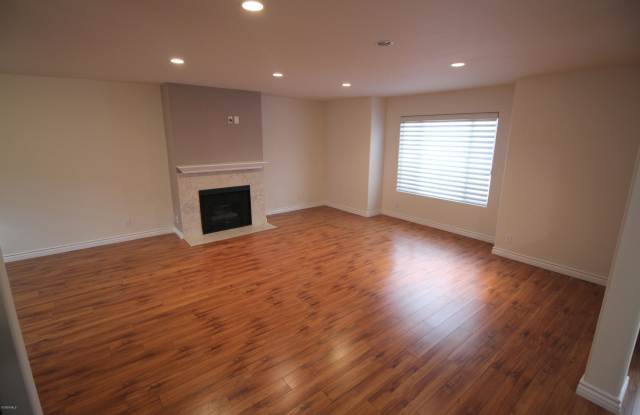 5242 Kester Avenue Gallery 3