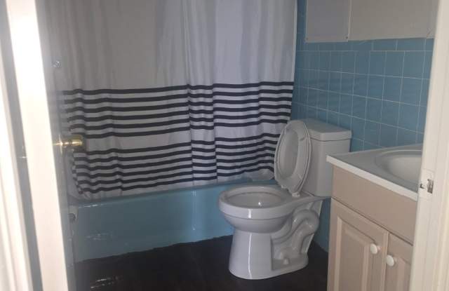 2505 Harrison Ave photos photos