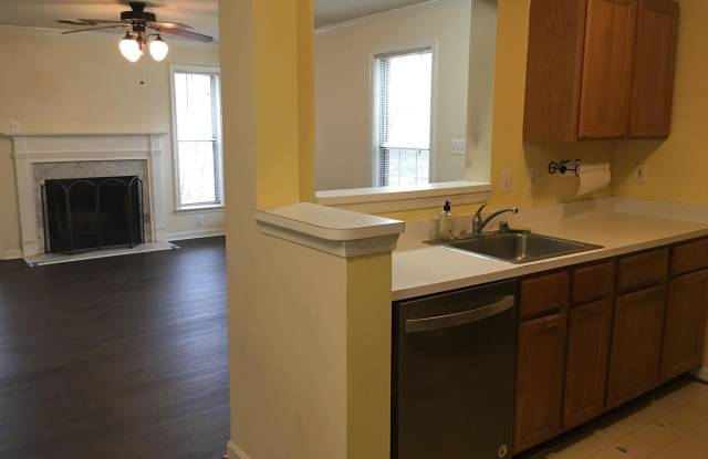 1087 HILLSIDE LAKE TERRACE Gallery 3
