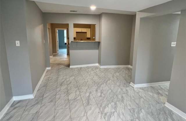510 W Gandy Street photos photos
