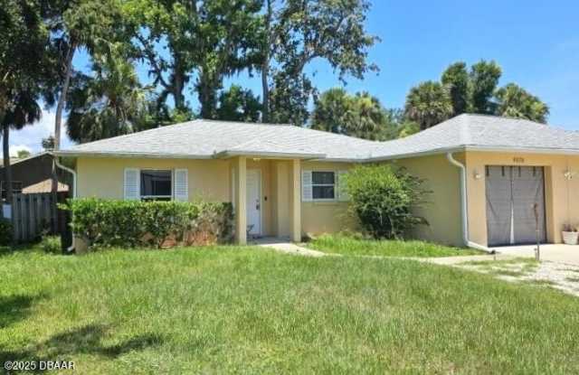 4670 Spruce Creek Road photos photos