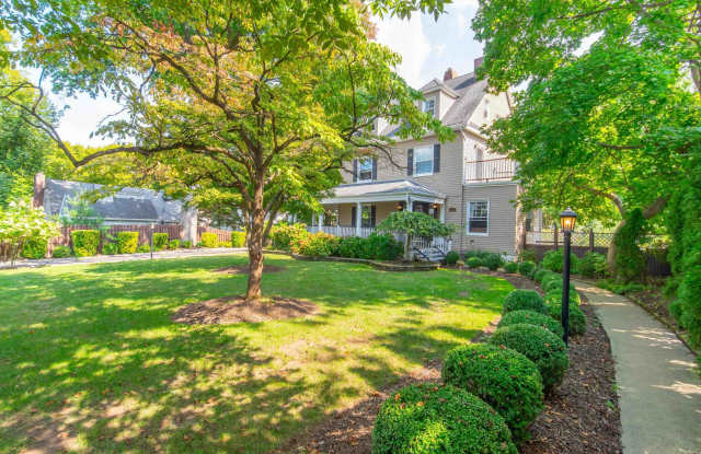 356 CARTERET PL photos photos
