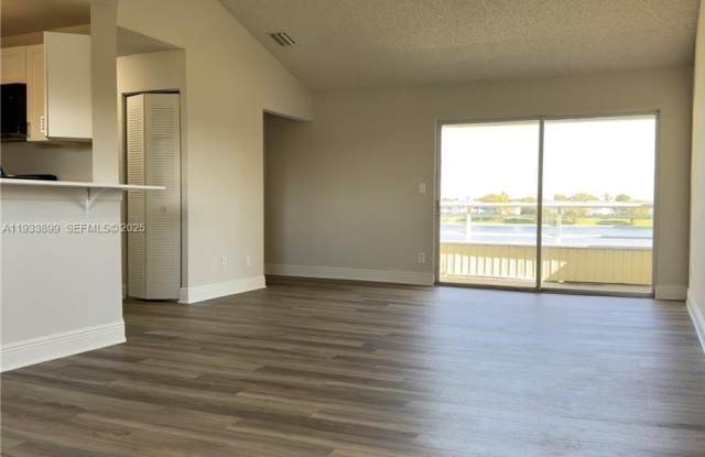 3421 NW 44th St photos photos