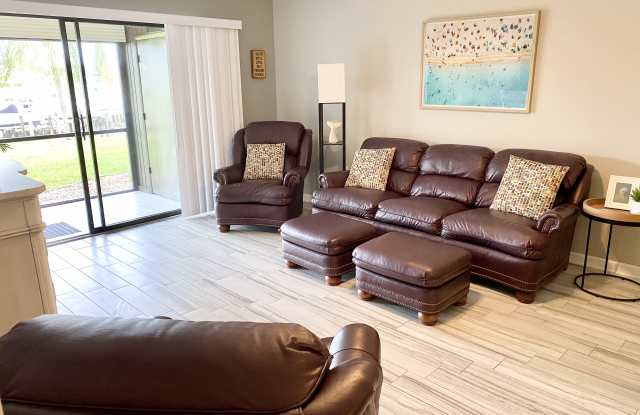 150 Englewood Isles Pkwy Gallery 4