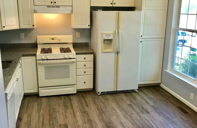 3661 MANSFIELD PLACE Gallery 3