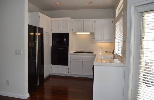 2 Bed/ 2.5 Bath- Dual Master Townhome in UTC- Renaissance Avanti photos photos
