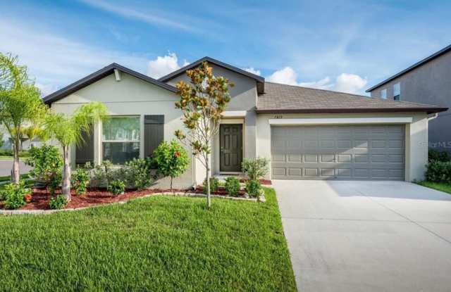 COMING SOON 4bd / 2 ba in great location Gallery 1