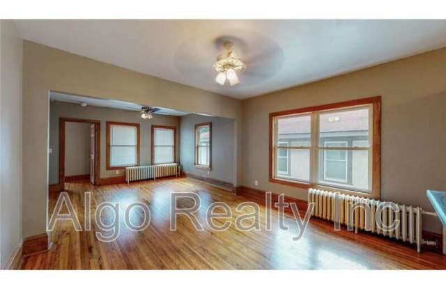 609 Snelling Avenue North - 611 photos photos