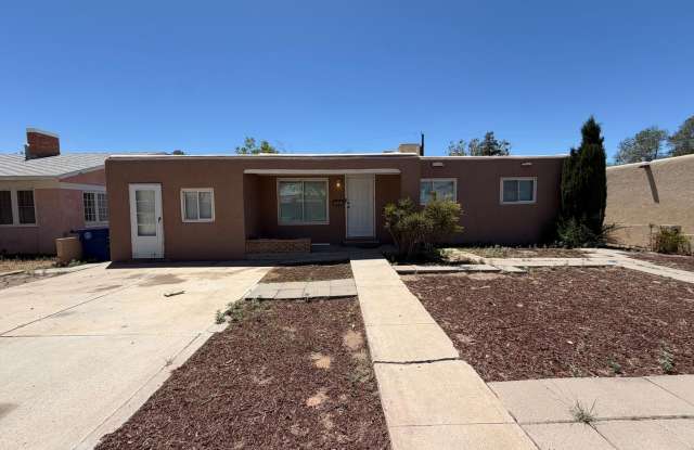 Quaint 4 Bedroom 2 Bathroom Home In The NE! photos photos Quaint 4 Bedroom 2 Bathroom Home In The NE! photos photos