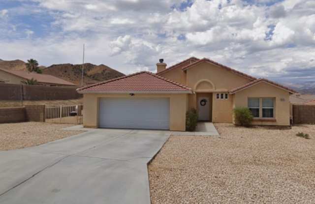 AVAILABLE NOW $200 off First Month Rent - 8638 Dumosa Avenue, Yucca Valley, CA 92284