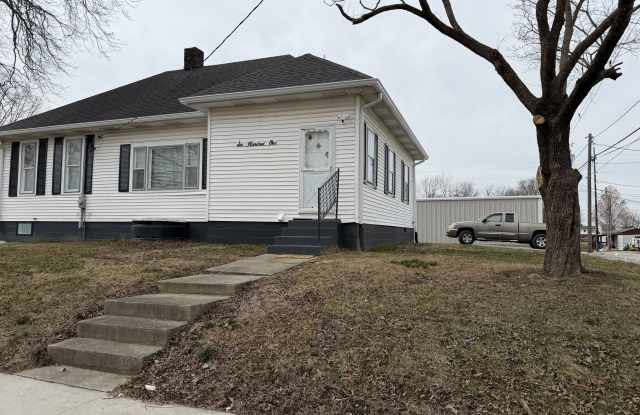 609 South Main Street - 1 photos photos