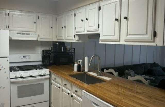 8 Steamboat Dr Gallery 3