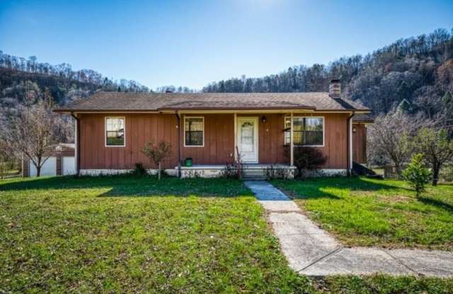 1749 Stinking Creek Rd photos photos