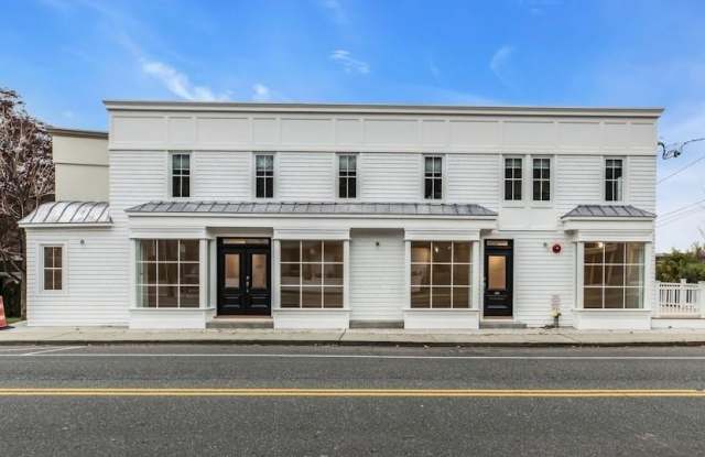 1431 Old Northern Boulevard Gallery 1