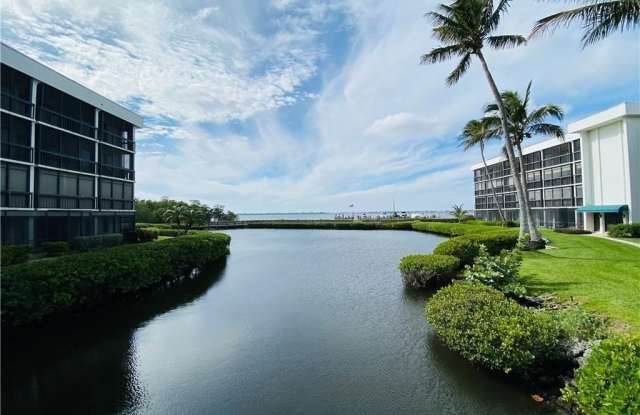 3792 NE Ocean Blvd. unit: 103 photos photos