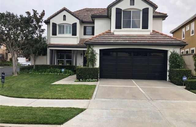 18 Menton - 18 Menton, Newport Beach, CA 92657