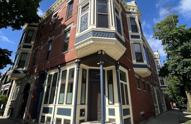 2856 N Racine Avenue photos photos