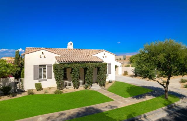 79700 Desert Willow Street Gallery 3