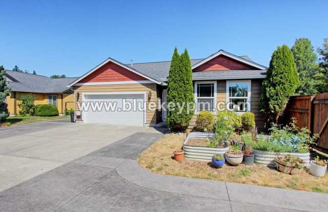 3 Bed, 2 Bath Home in Battle Ground photos photos