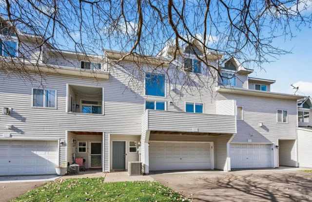 10708 Tamarack Street Northwest photos photos