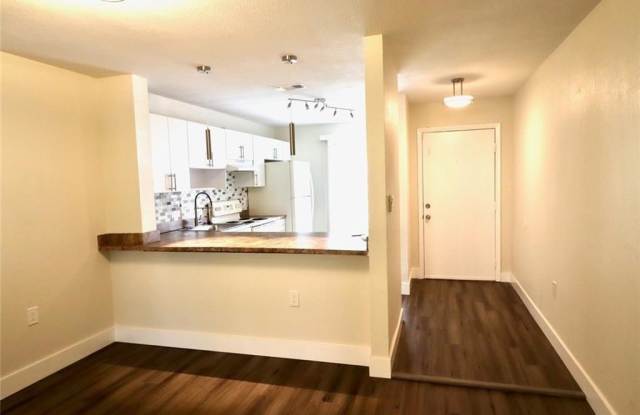 8121 SW 21ST Court photos photos