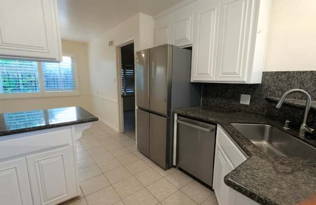 7570 Normandy Way Gallery 3