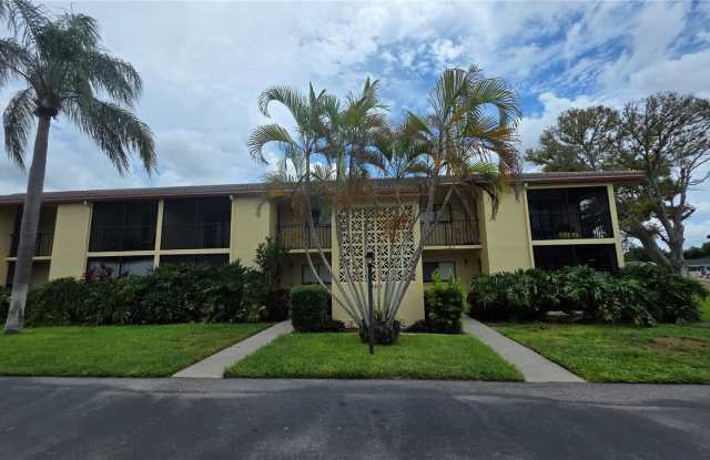 2415 BAYSHORE GARDENS Parkway Gallery 3