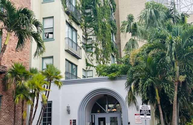 2310 1st St Apt 402 photos photos