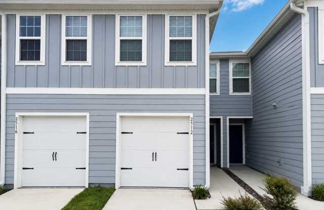 Move-In Ready 3BR Townhome with Garage & Covered Patio! photos photos