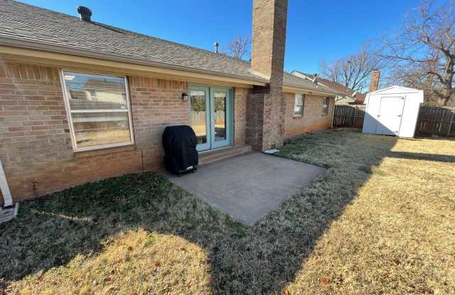 6707 Greenway Drive Gallery 2
