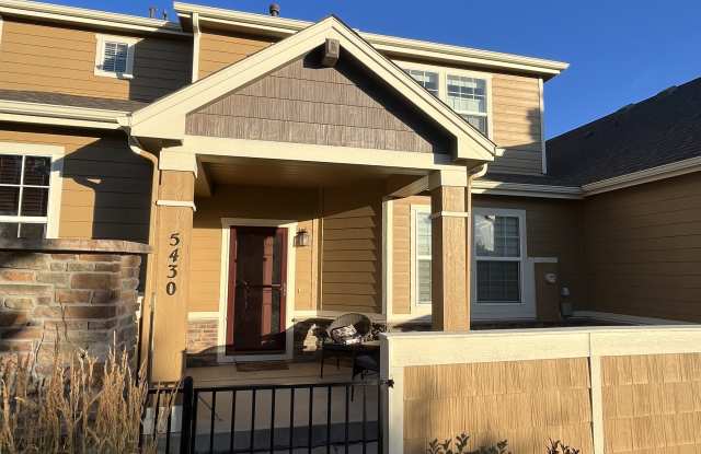 5430 Jordy Russ Grove photos photos