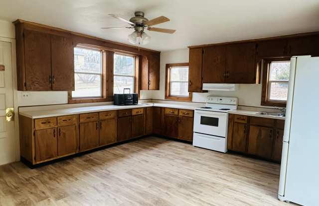 340 N Mill Street photos photos