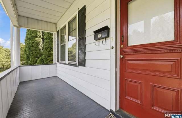 126 Wildwood Avenue Gallery 3
